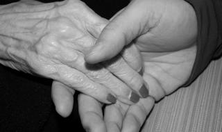 无名指比食指长 无名指比食指长